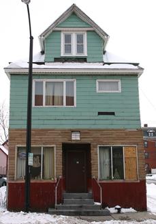 221 Lombard Street: One of the Polonia District's classic taverns; Dick's Eastside Inn. Click image to learn more.