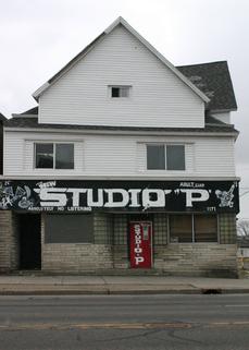 1171 Broadway: Former Warsaw Inn. Click image to learn more