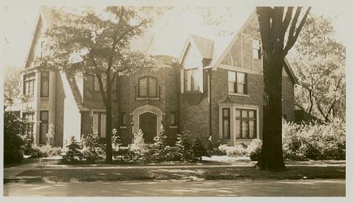 Bayliss-Oshei House, 360 Depew Avenue