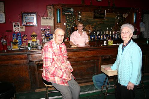 2008 - Regina Pristach, her daughter and "boyfriend" Ed.