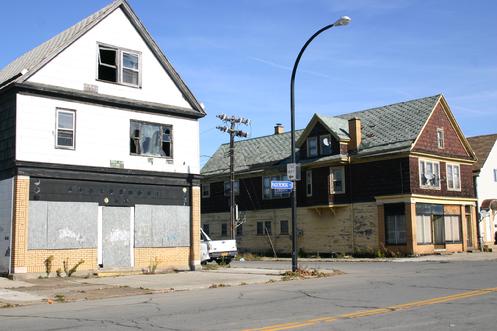310 & 316 Paderewski at Lombard. Both of this retail buildings are at extreme risk (image Nov. 2010)