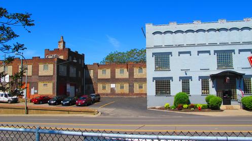 The site of WGR's first broadcast was the Federal Telephone & Telegraph Company's building located at 1738 Elmwood Avenue. The building still stands today (2012).